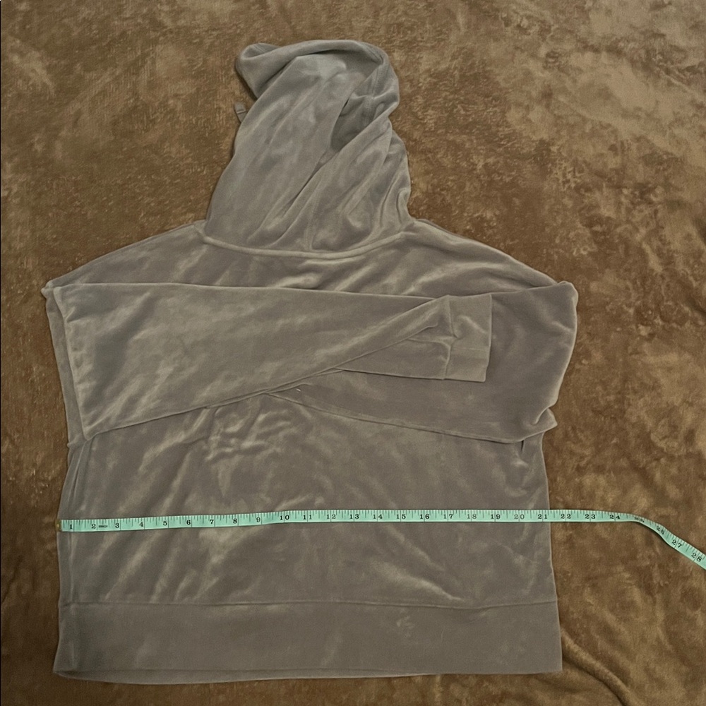 Cropped hoodie - Picture 2 of 2